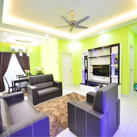 Johar Jantan Apartment Шах Алам Екстериор снимка